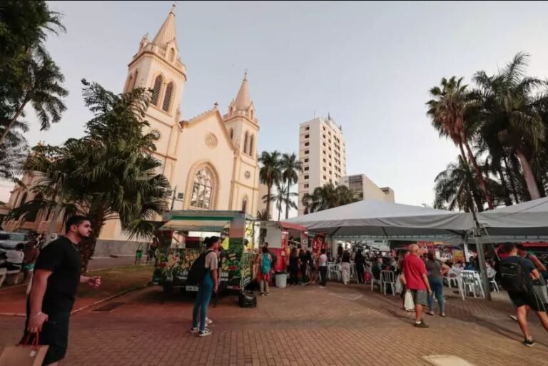Clima junino invade o projeto Sexta no Centro